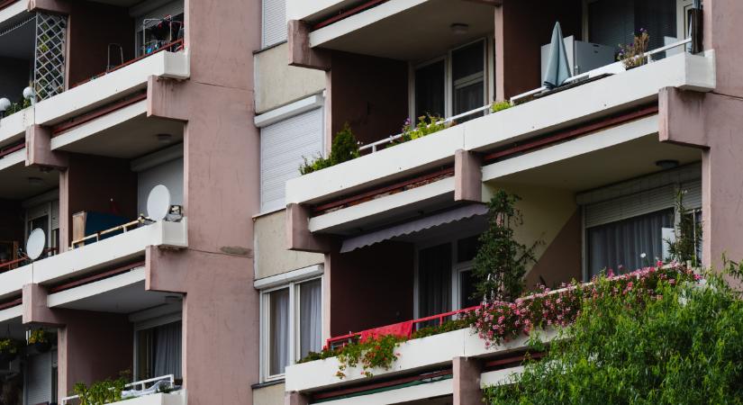 Időzített bombán ül a magyar lakáspiac: elég egyetlen apró változás, és kártyavárként omolhat össze az egész