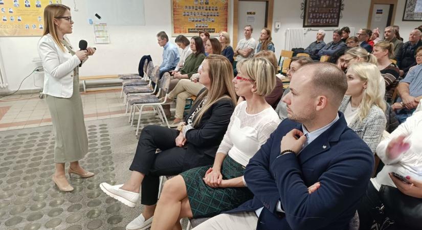 Oktatási fórum: minden negyedik gyermek elhízott vagy túlsúlyos