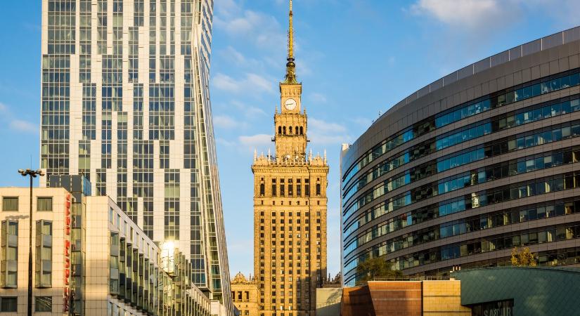 Meglepő lépés: a piaci várakozásokkal szemben döntött a kamatokról a lengyel jegybank