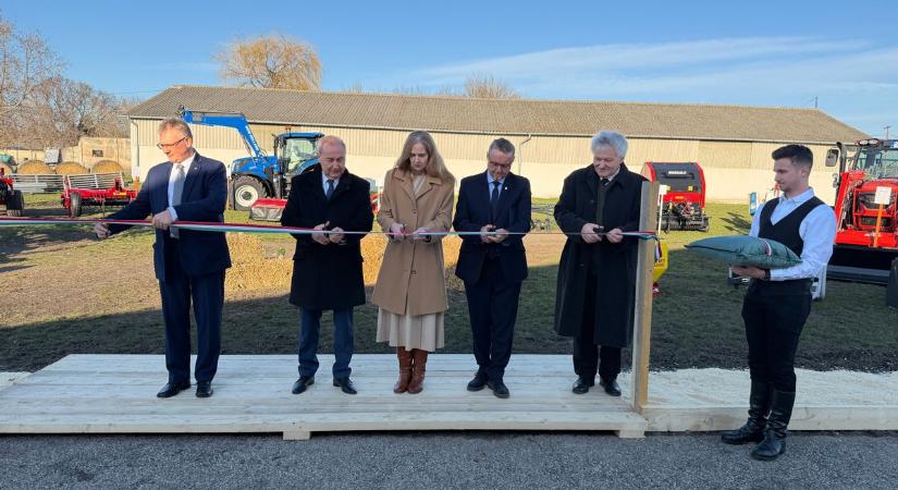 200 milliós fejlesztés a tangazdaságban