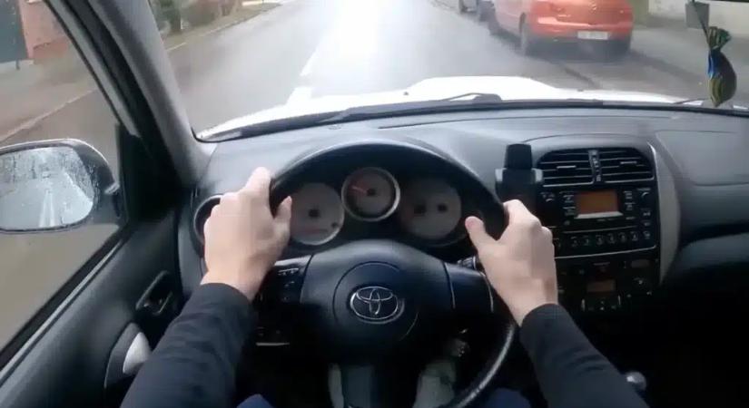 Nem akarnak jogosítványt a mai fiatalok? Egyre többen félnek a vezetéstől