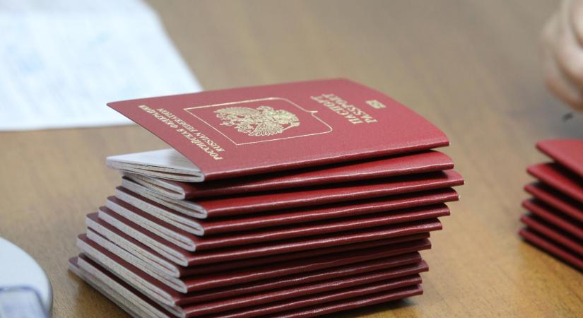 Finnország felfüggeszti a biometrikus adatok nélküli orosz útlevelek elismerését