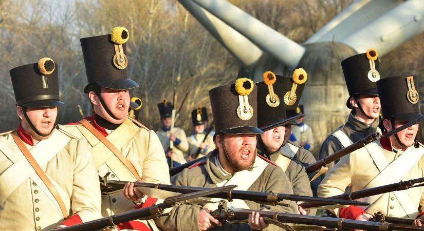 Hamarosan ágyúk dördülnek a Tisza-parton, újra jön a látványos hadijáték