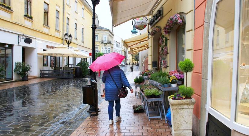 Heves zivatar csapott le Győrre – villámlás, özönvízszerű eső és jégeső-veszély