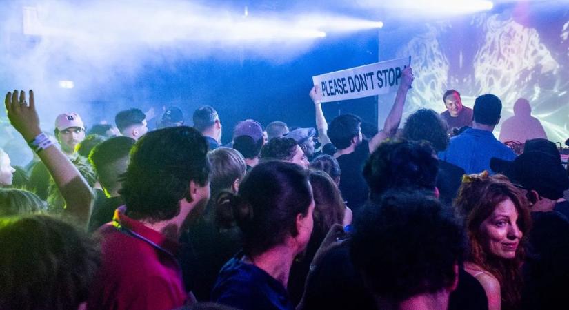 Hatalmas a felháborodás: újabb népszerű szórakozóhelyet záratott be a kormány