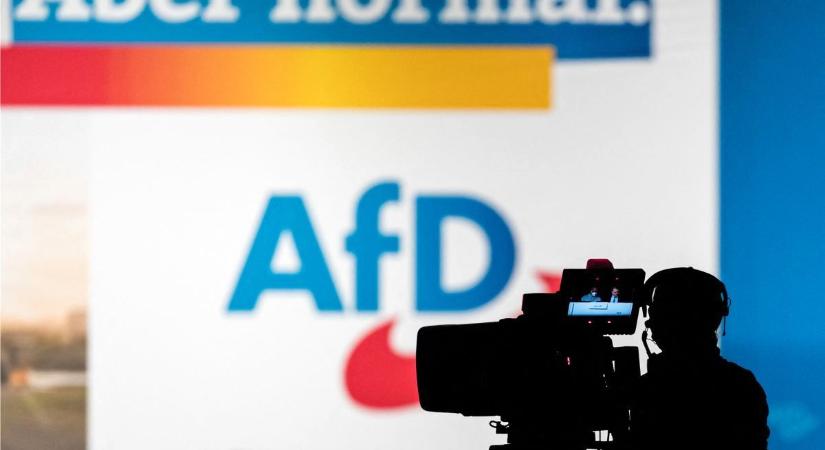 Hiába a bírósági ítélet, hogy nem szélsőjobboldali a párt: nem száll le a titkosszolgálat az AfD-ről