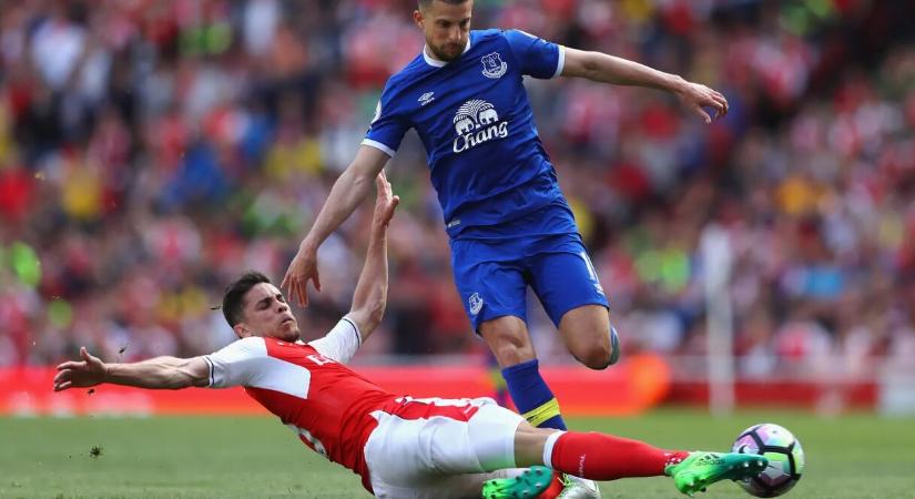 Trump a stabilcoinok mellé állt és megint páros lábbal szállt bele a bankokba