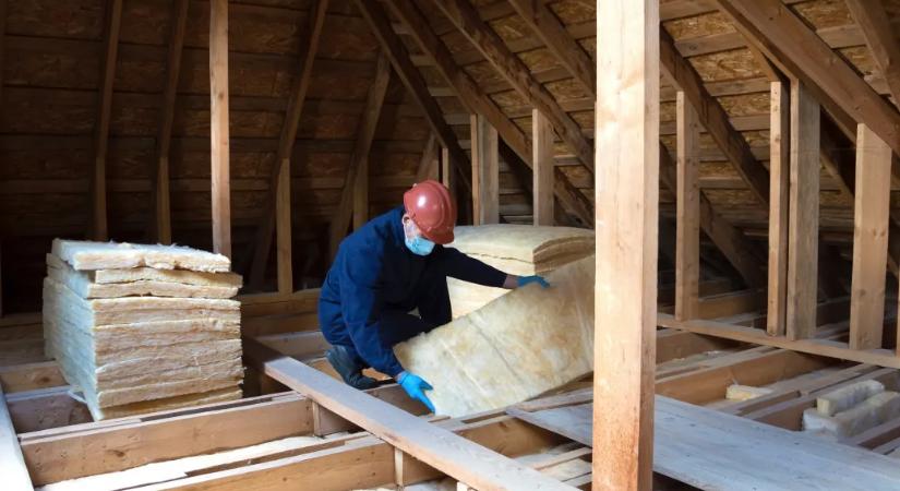 Csalók és top üzleti körök is felbukkantak az ingyenes szigetelési program körül, ami gőzerővel beindult, aztán megállt