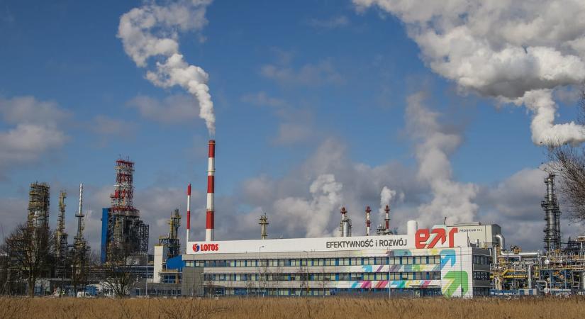 Közpénzből segítette a kormánypropagandát, ezért személyes vagyonával felel egy lengyel állami cég alapítványának volt vezetője