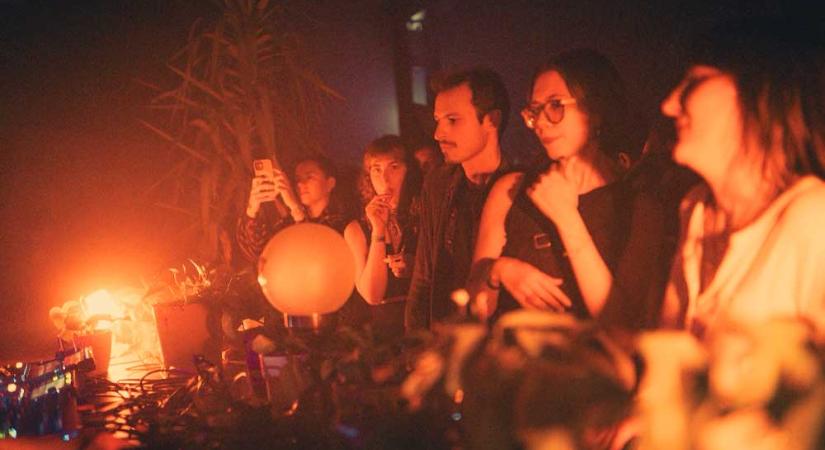 Kábítószer-kereskedelem miatt bezáratta a rendőrség a józsefvárosi Turbina Kulturális Központot, a szórakozóhely jogtalannak tartja a döntést