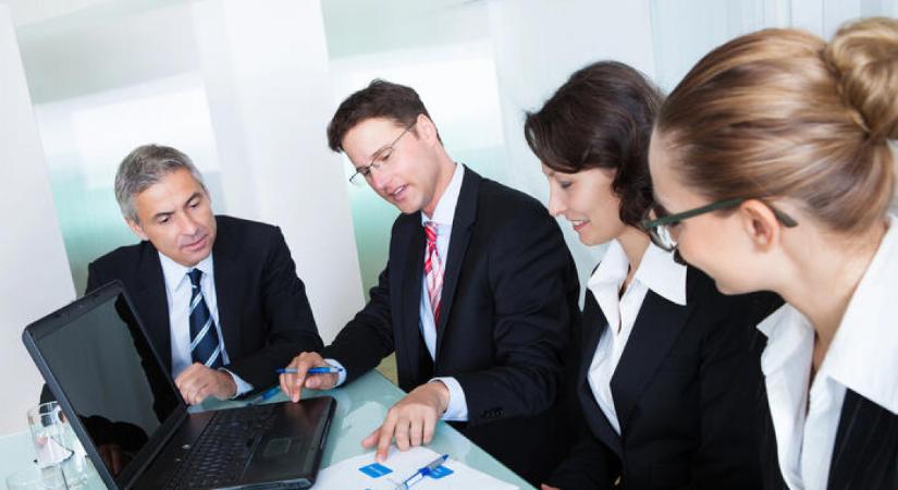 Magyar vezérigazgatói felmérés: romlott a bizalom