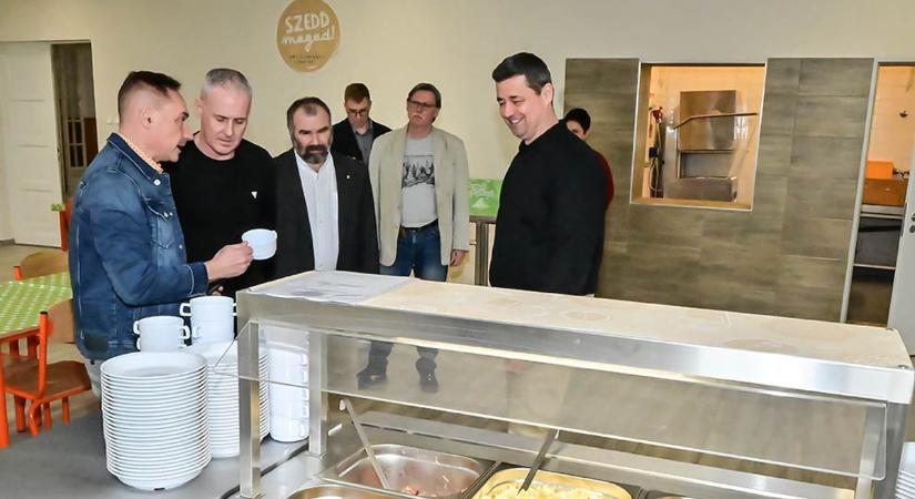 Szedd magad! menza és megújult ebédlő a Jurisich Miklós Gimnáziumban