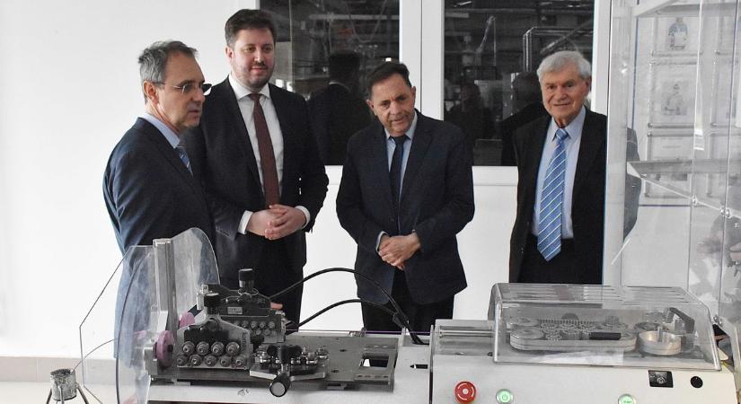 Válság idején szintet lépett a már világszínvonalú jászsági cégcsoport