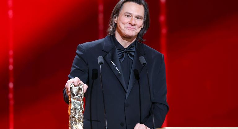 Meglepő dolgok derültek ki Jim Carrey-ről, aki egy sötét epizód miatt kerüli az embereket