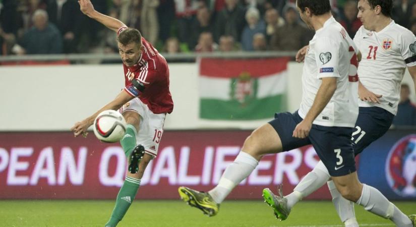 Priskin Tamás csillagok között: szülővárosában kapott elismerést a válogatott labdarúgó