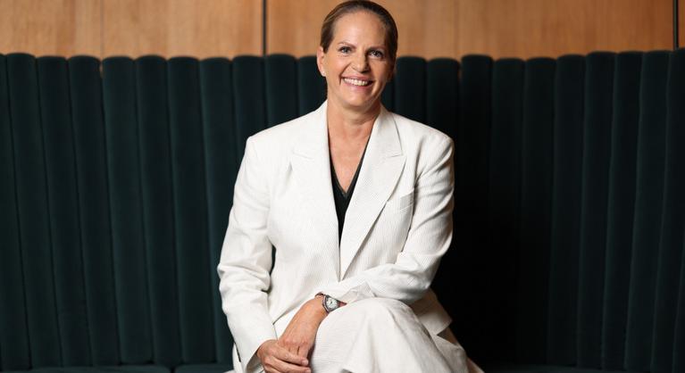 A Rothschild-bankot irányító báróné meghökkentő ajándékot küldött Epstein szexszigetére