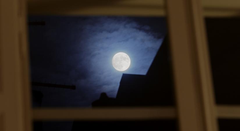 20 perccel kevesebb alvás: így befolyásolja a Hold az éjszakáinkat