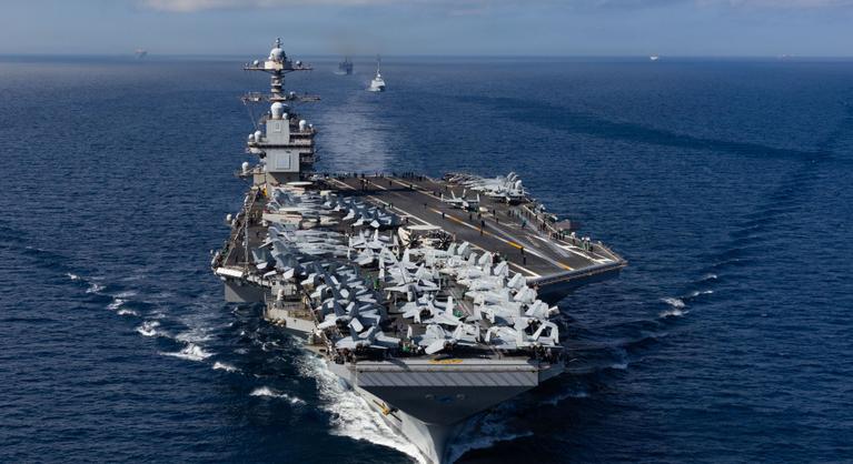 Úszó város és harci gépezet: a USS Gerald R. Ford, az amerikai technológiai fölény zászlóshajója belépett a háborúba