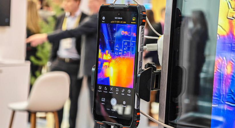 MWC 2026: Jó iparosmunka az Oscal standjánál