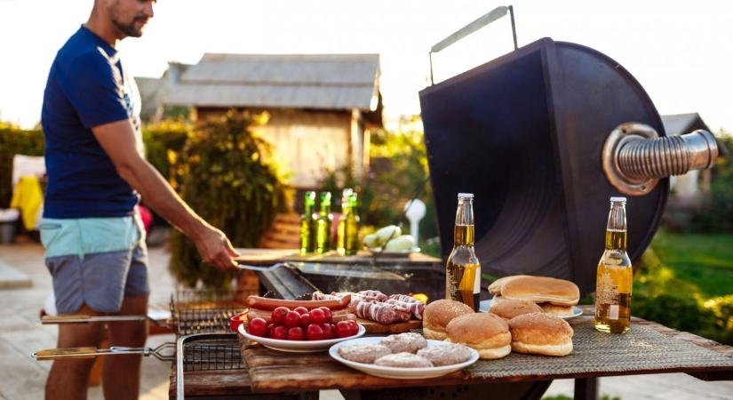 Hogyan készítsük fel a kertet a nyári szabadtéri sütés-főzésre?