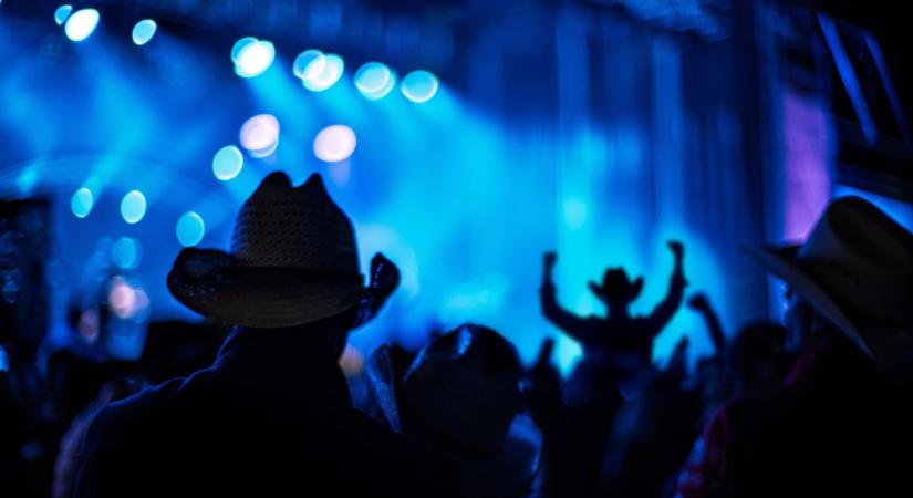 Gyerekeknek gyűjtenek Kecskéden - idén is robban a jótékonysági party