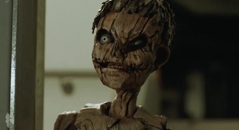 Letépett faorrával gyilkol: horrorlegenda is feltűnik az új Pinokkió rémisztő előzetesében