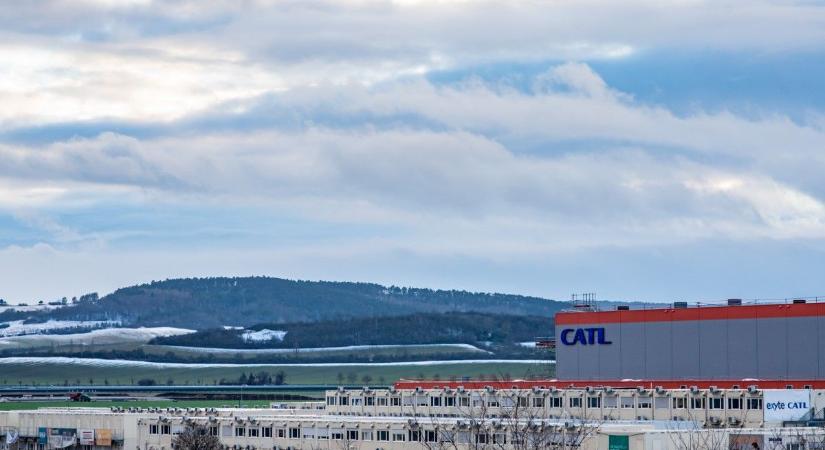 Félmillió forintos biztosítással kapott engedélyt a debreceni akkugyár