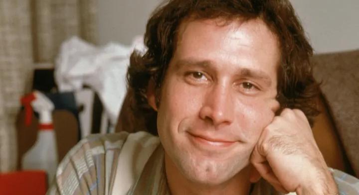 Drámai fotók a nagyon meghízott Chevy Chase-ről – A színészt fel sem lehet ismerni