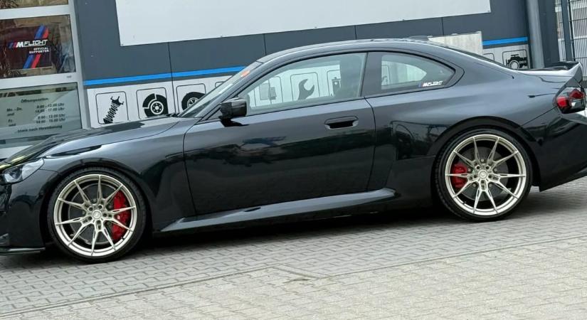 710 lóerős lett a legkisebb BMW élményautó