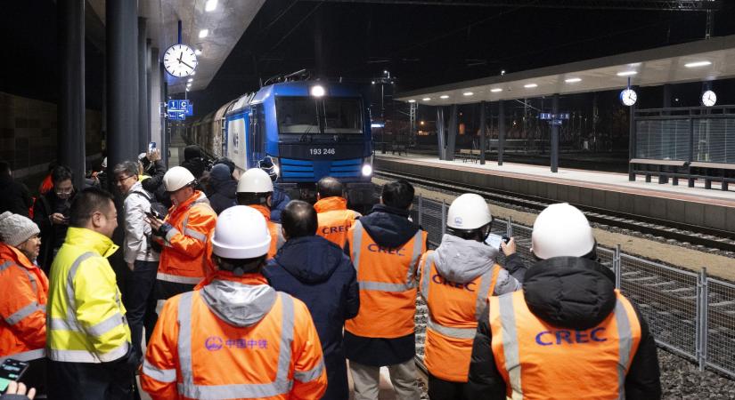 Négy nap alatt mindössze hét vonat ment a Budapest-Belgrád vonalon