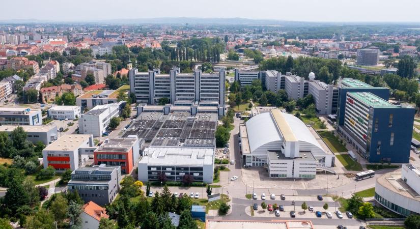 Nemzetközi kiválósági projekt indult a Széchenyi Egyetemen autonóm és energiatakarékos járművek fejlesztésére