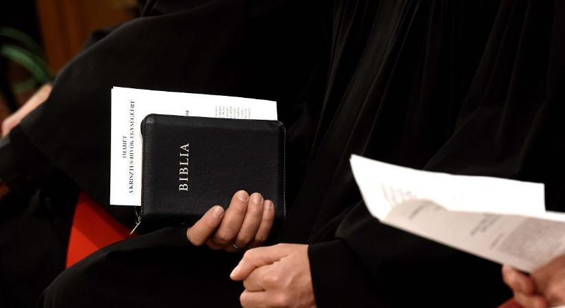 Pénteken országszerte ökumenikus imanapot tartanak: „Jöjjetek, én megnyugvást adok nektek”