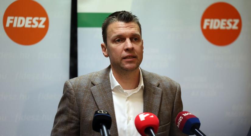 Menczer Tamás Jánoshalmán: Az ukrán elnök hazudik és zsarolni akarja Magyarországot – fotók