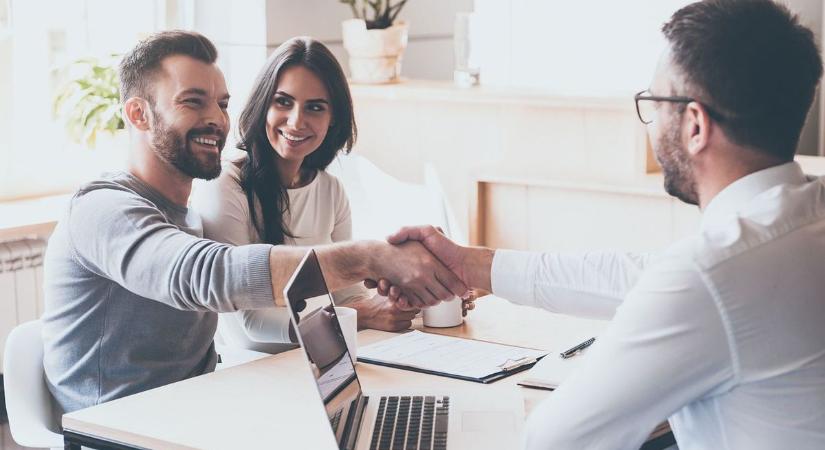 Megérheti most lépni: százezrek vizsgálhatják felül a biztosításukat