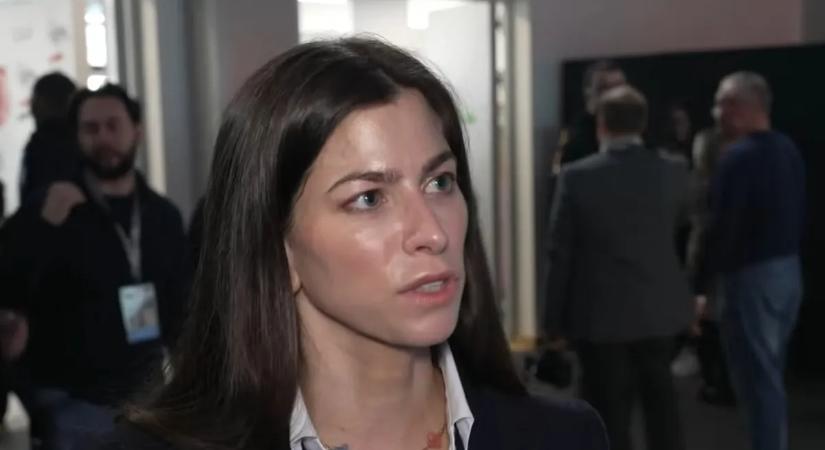 Szentkirályi Alexandra üzent Ruszin-Szendi Romulusznak: "A fegyver a katonák és a rendőrök kezébe való, nem a békés civilekébe"