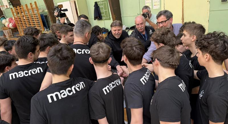 Támogatott utánpótlás-nevelés