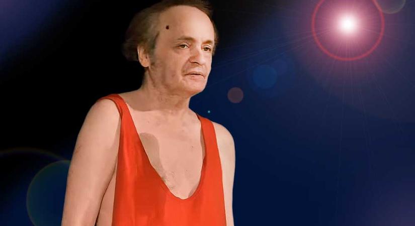 A szomszédok arra panaszkodnak, hogy Galla Miklós meztelenül jár a kertjében, ápolónőjét is így fogadja