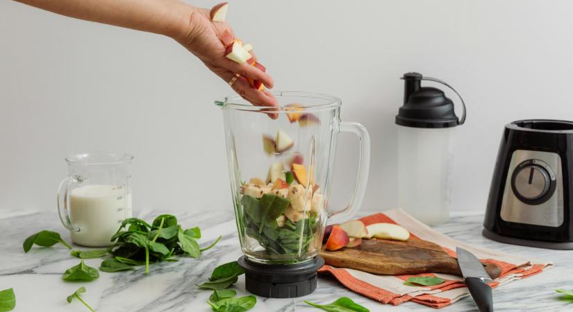 3 gyors és energetizáló smoothie recept, amivel jól indul a reggel