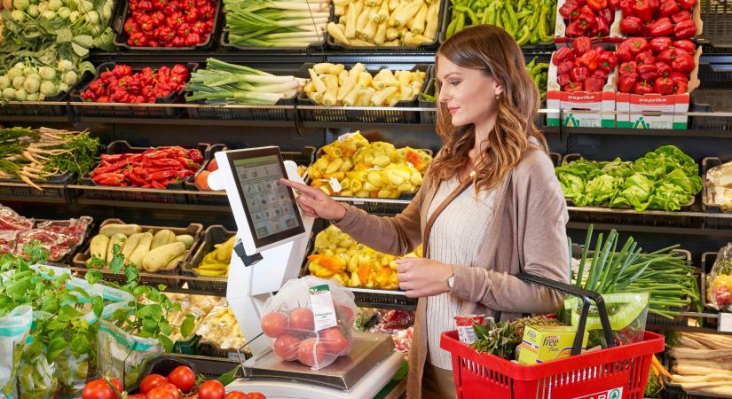 Húsvéti rohamra készül a SPAR: 570 tonna füstölt húsáruval tölti fel az üzleteket