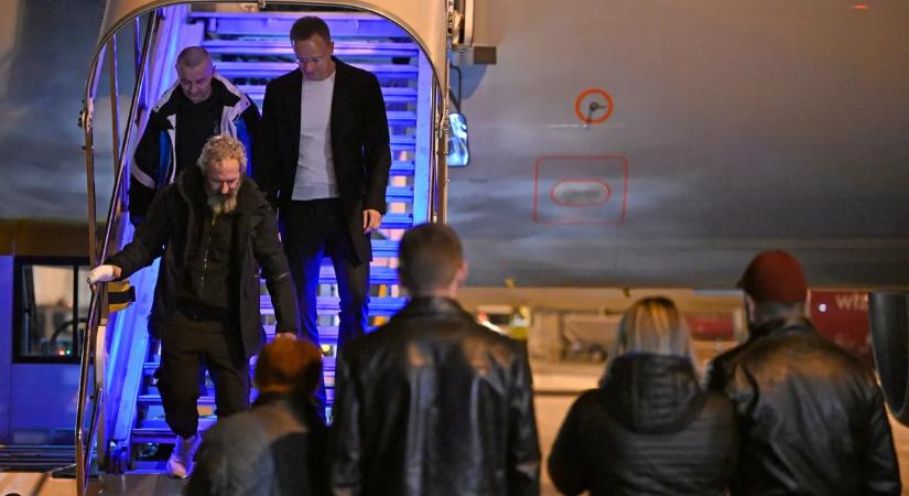 Hazahozta a hadifoglyokat a magyar kormány – videó