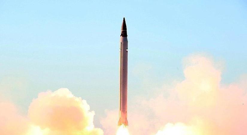 Füst száll Doha felett, rakétatámadás érte Katart