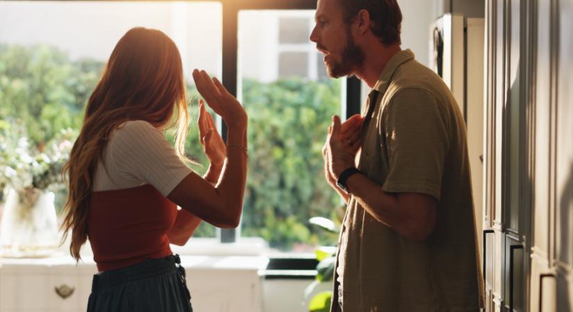 A tudomány kimondta, ezért boldogabbak azok a párok, akik vitáznak