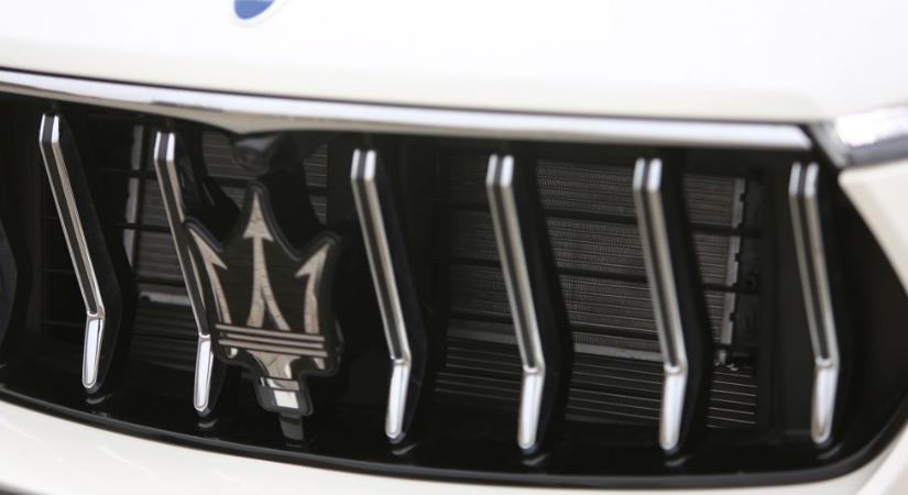 Zuhanó eladások mellett aggasztó a Maserati jövője