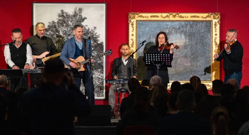 A költészet most hangosabban szól - A Petőfi Band csodát alkot a színpadokon