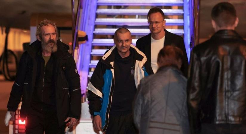 Orbán Viktor és Szijjártó Péter elintézte: kiszabadultak a magyar hadifoglyok