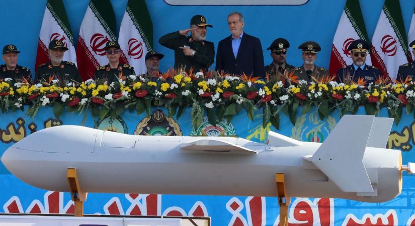 Hivatalos magyarázatot követelnek: Irán újabb országra lőtt rá