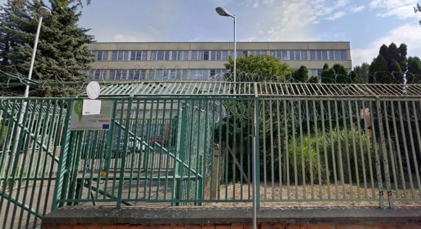 Ököllel bordán ütött két gyereket a debreceni javító volt nevelője, felfüggesztettet kér rá az ügyészség