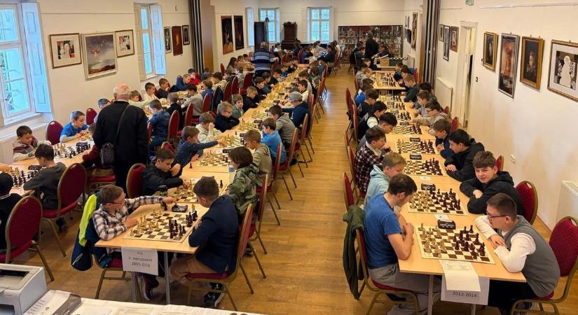 Telt házas sakkcsaták a vármegyei Diákolimpián