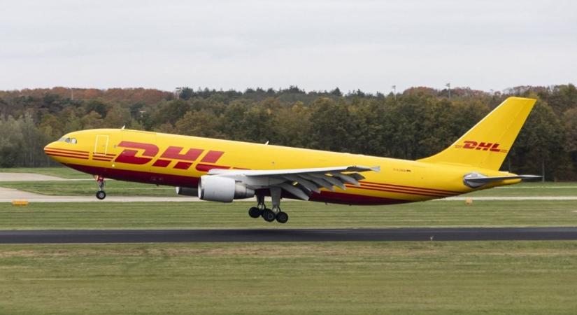 A DHL a fuvardíjak drasztikus emelkedésére figyelmeztet, ha elhúzódik a közel-keleti háború