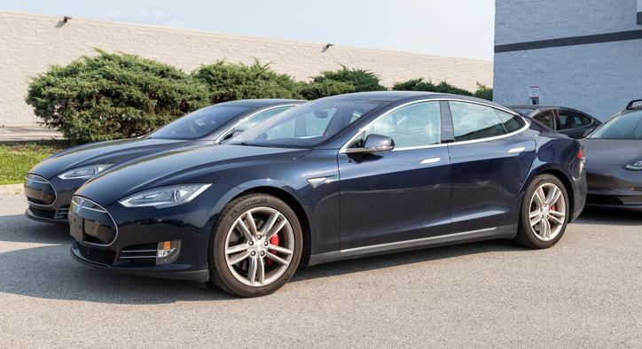 1,8 milliós motorcsere helyett 20 ezerből megjavította a Tesláját